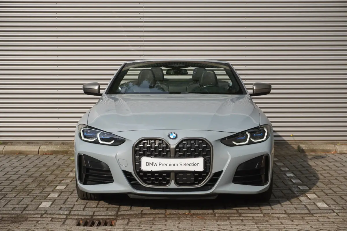 M440i xDrive Driving Assistant Professional | BMW Laserlight | HiFi System | 19 inch LM Dubbelspaak M wielen | BMW Head-Up Display