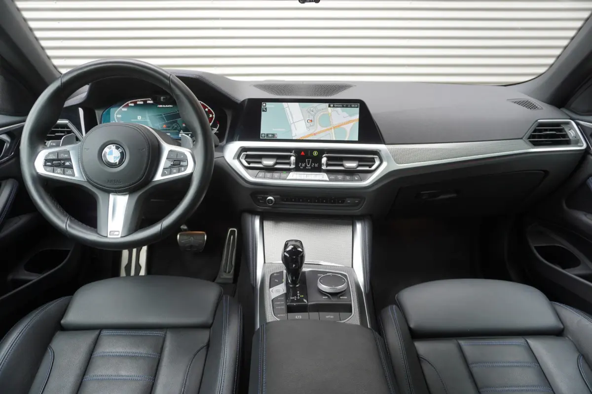 M440i xDrive Driving Assistant Professional | BMW Laserlight | HiFi System | 19 inch LM Dubbelspaak M wielen | BMW Head-Up Display