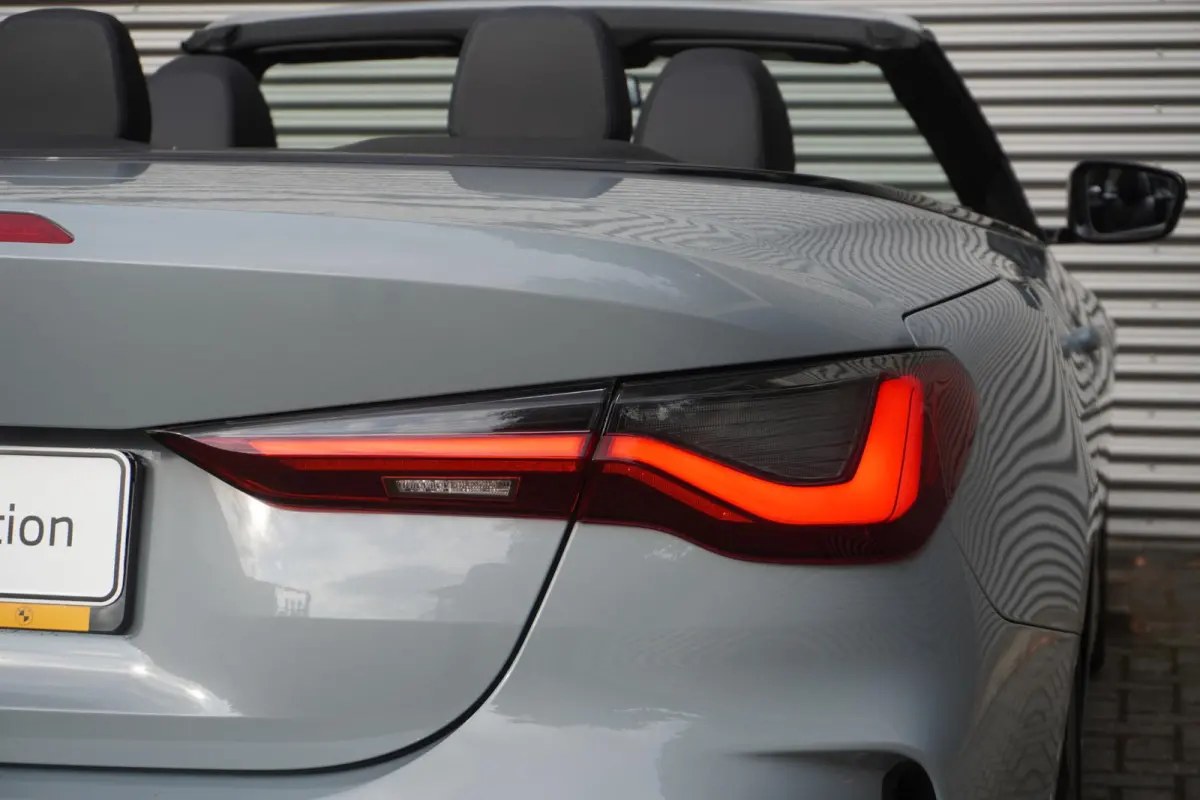 M440i xDrive Driving Assistant Professional | BMW Laserlight | HiFi System | 19 inch LM Dubbelspaak M wielen | BMW Head-Up Display