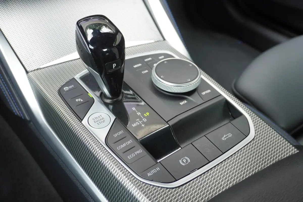 M440i xDrive Driving Assistant Professional | BMW Laserlight | HiFi System | 19 inch LM Dubbelspaak M wielen | BMW Head-Up Display