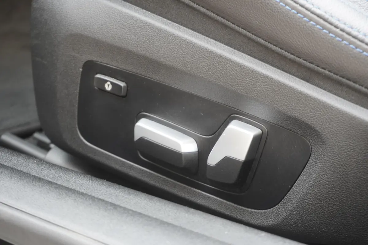 M440i xDrive Driving Assistant Professional | BMW Laserlight | HiFi System | 19 inch LM Dubbelspaak M wielen | BMW Head-Up Display