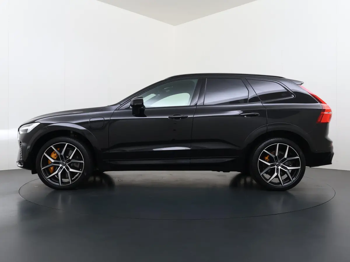 2.0 T8 Plug-in-hybrid AWD Polestar Engineered VAN:53.900,- VOOR:48.877,- UW HERFSTVOORDEEL:5.023,- ELEKTRISCHE TREKHAAK| VOLVO DEALER ONDERHOUDEN RECENT ONDERHOUD GEHAD| ELEKTRISCHE STOELEN 