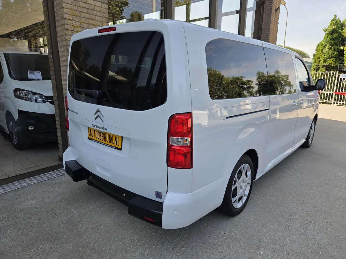 XL L3 75kWh Rolstoelauto / Rolstoelbus 7-Persoons met Bodemverlaging