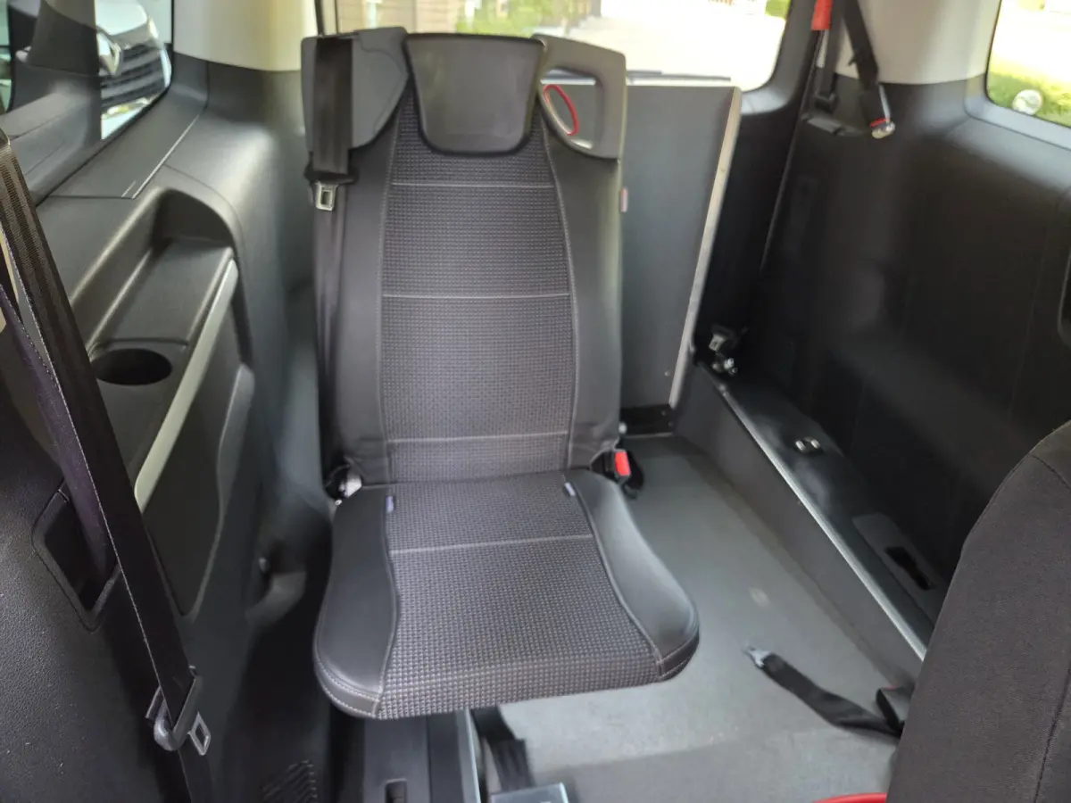 XL L3 75kWh Rolstoelauto / Rolstoelbus 7-Persoons met Bodemverlaging