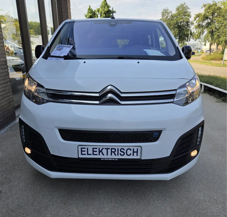 XL L3 75kWh Rolstoelauto / Rolstoelbus 7-Persoons met Bodemverlaging