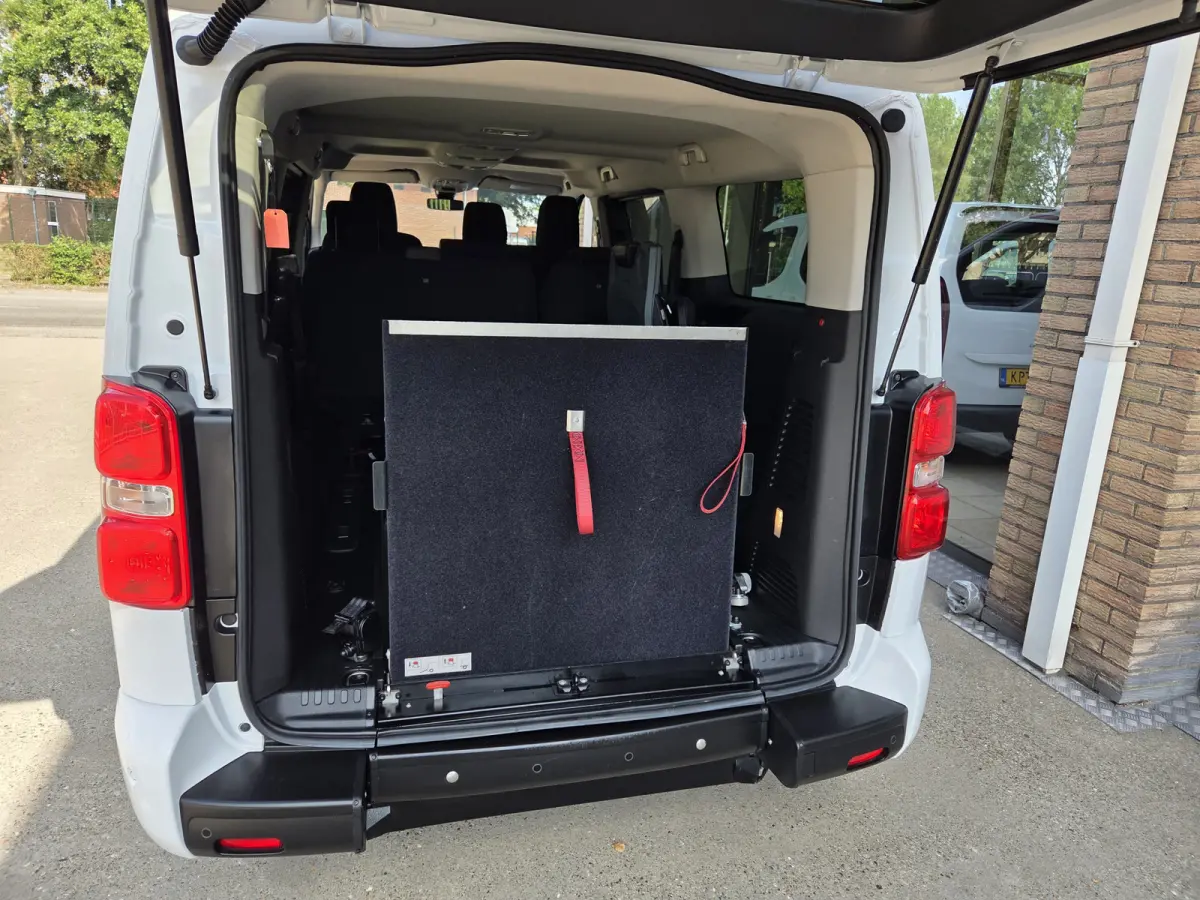 XL L3 75kWh Rolstoelauto / Rolstoelbus 7-Persoons met Bodemverlaging