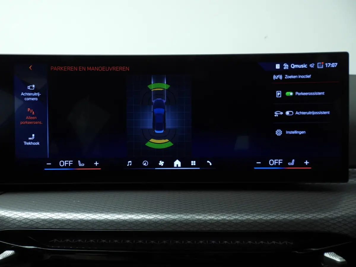 318i | M-Sportpakket | LED | Leder | Navigatie | Panoramadak | Trekhaak | Sportstoelen | DAB | Alu 18 inch