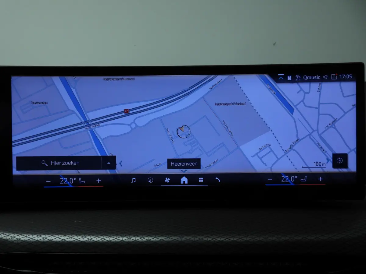 318i | M-Sportpakket | LED | Leder | Navigatie | Panoramadak | Trekhaak | Sportstoelen | DAB | Alu 18 inch