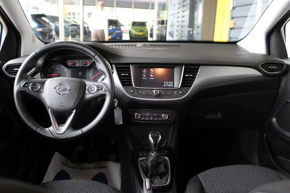 1.2 Edition | Cruise control | Android auto & Apple carplay | Airco |