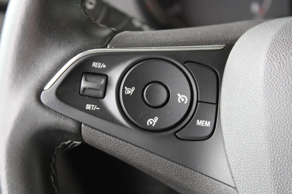 1.2 Edition | Cruise control | Android auto & Apple carplay | Airco |