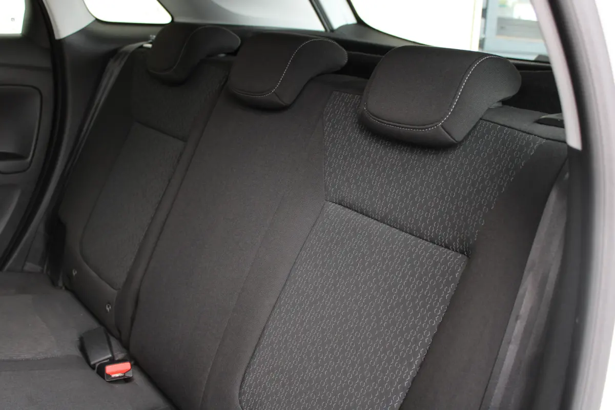1.2 Edition | Cruise control | Android auto & Apple carplay | Airco |