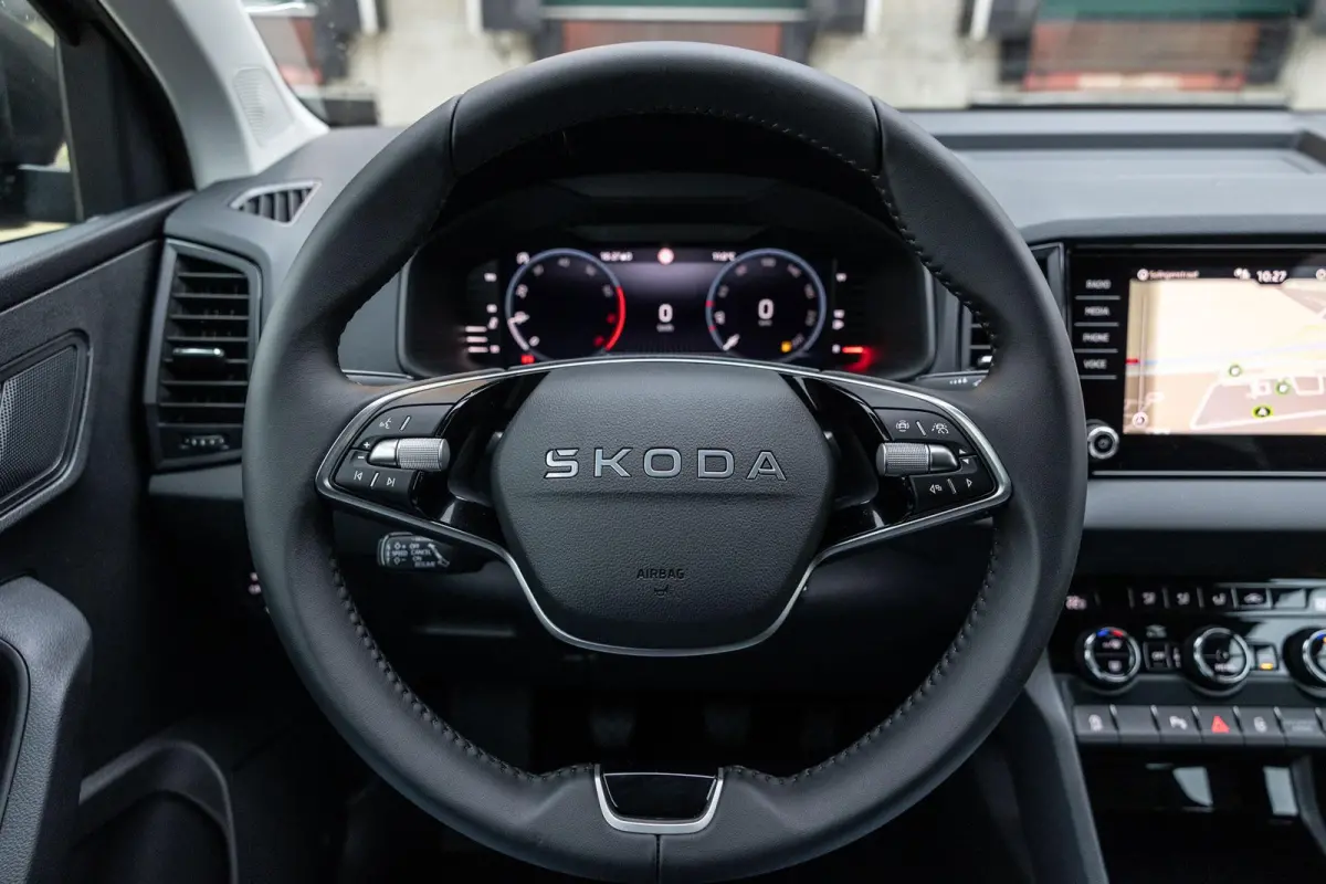1.0 TSI 115pk Business Edition | Travel Assist Pakket | Navigatie Pakket | Achteruitrijcamera