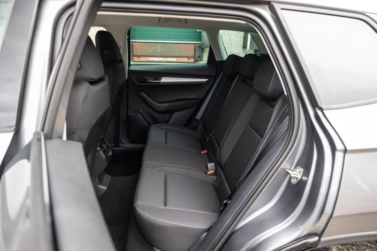 1.0 TSI 115pk Business Edition | Travel Assist Pakket | Navigatie Pakket | Achteruitrijcamera