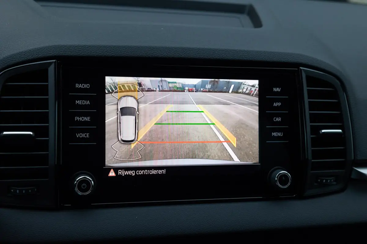 1.0 TSI 115pk Business Edition | Travel Assist Pakket | Navigatie Pakket | Achteruitrijcamera