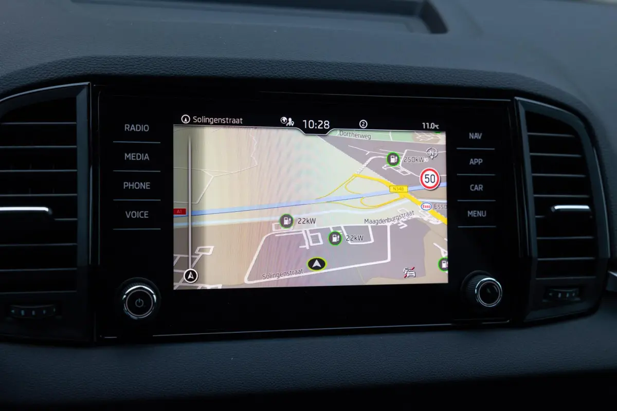 1.0 TSI 115pk Business Edition | Travel Assist Pakket | Navigatie Pakket | Achteruitrijcamera