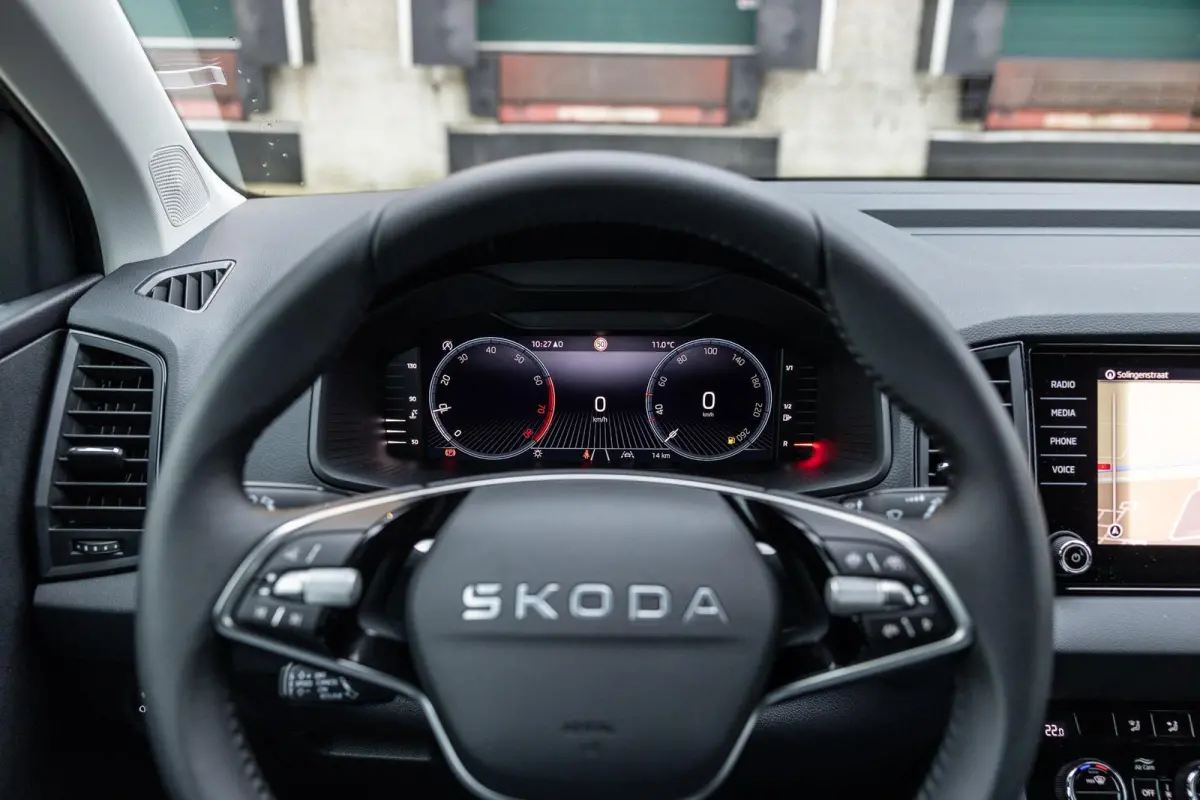 1.0 TSI 115pk Business Edition | Travel Assist Pakket | Navigatie Pakket | Achteruitrijcamera