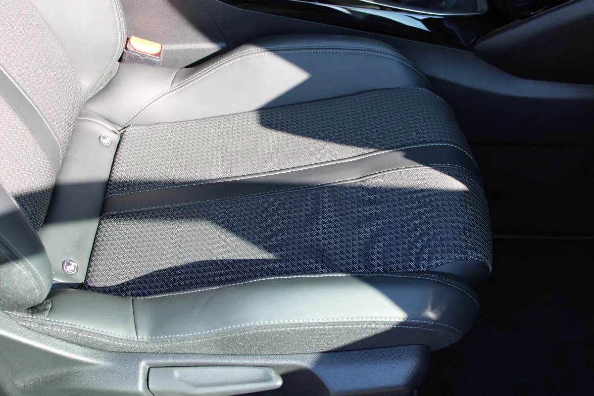 1.2 PureTech GT | Navigatie | Camera | Apple carplay | Full LED | NL auto | Parkeersensoren |