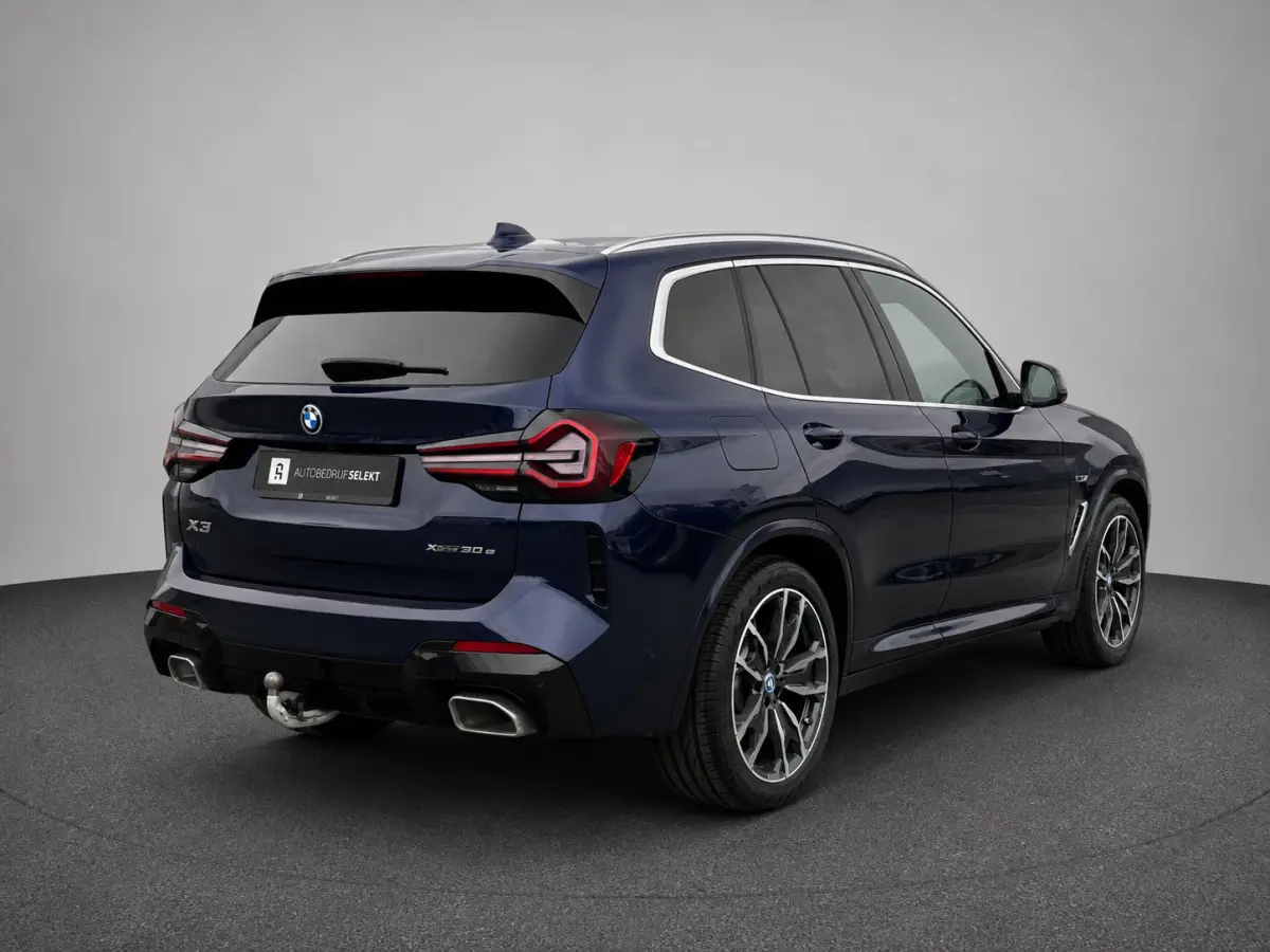 XDrive30e M-Sport | SOH 99% | Pano | Trekhaak | Harman Kardon | Elektr. stoelen | Head Up | Keyless | 20 inch | 360