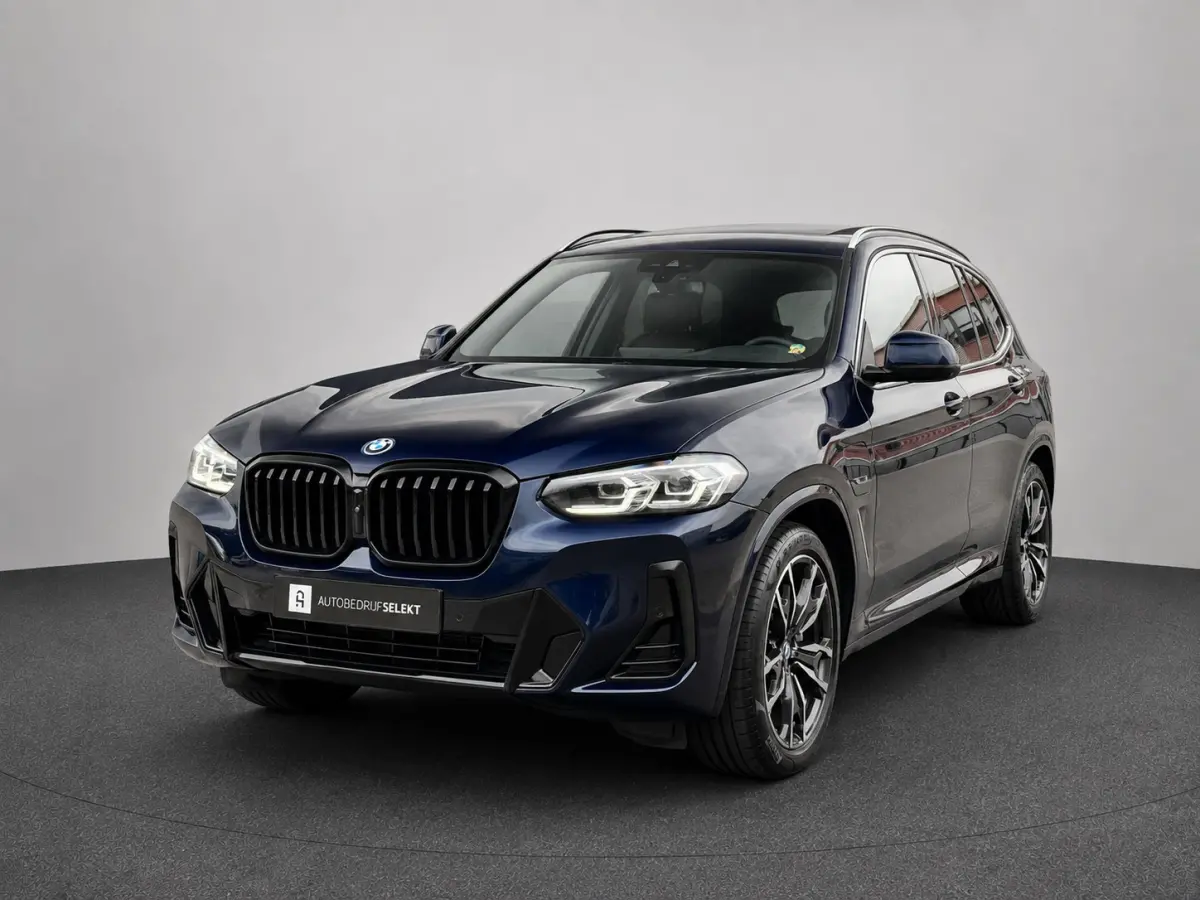 XDrive30e M-Sport | SOH 99% | Pano | Trekhaak | Harman Kardon | Elektr. stoelen | Head Up | Keyless | 20 inch | 360