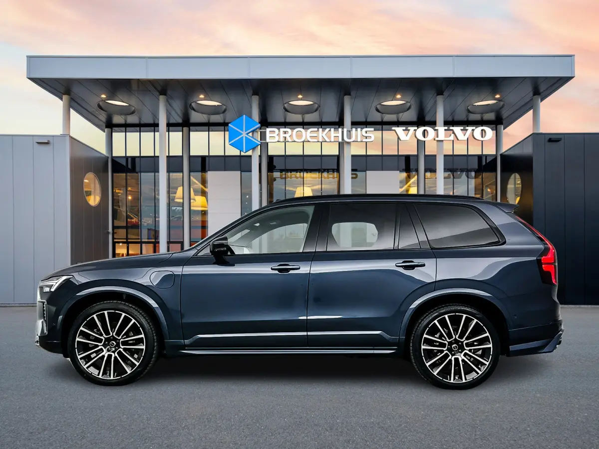 T8 Ultra Black Edition Executive | 22" | Gelaagd & Getint Glas | Geintegreerd kinderzitje | Luchtvering | Geventileerd Nappa | Bowers & Wilkins | Stoelmassage | Panoramadak | Head-Up | 360 C