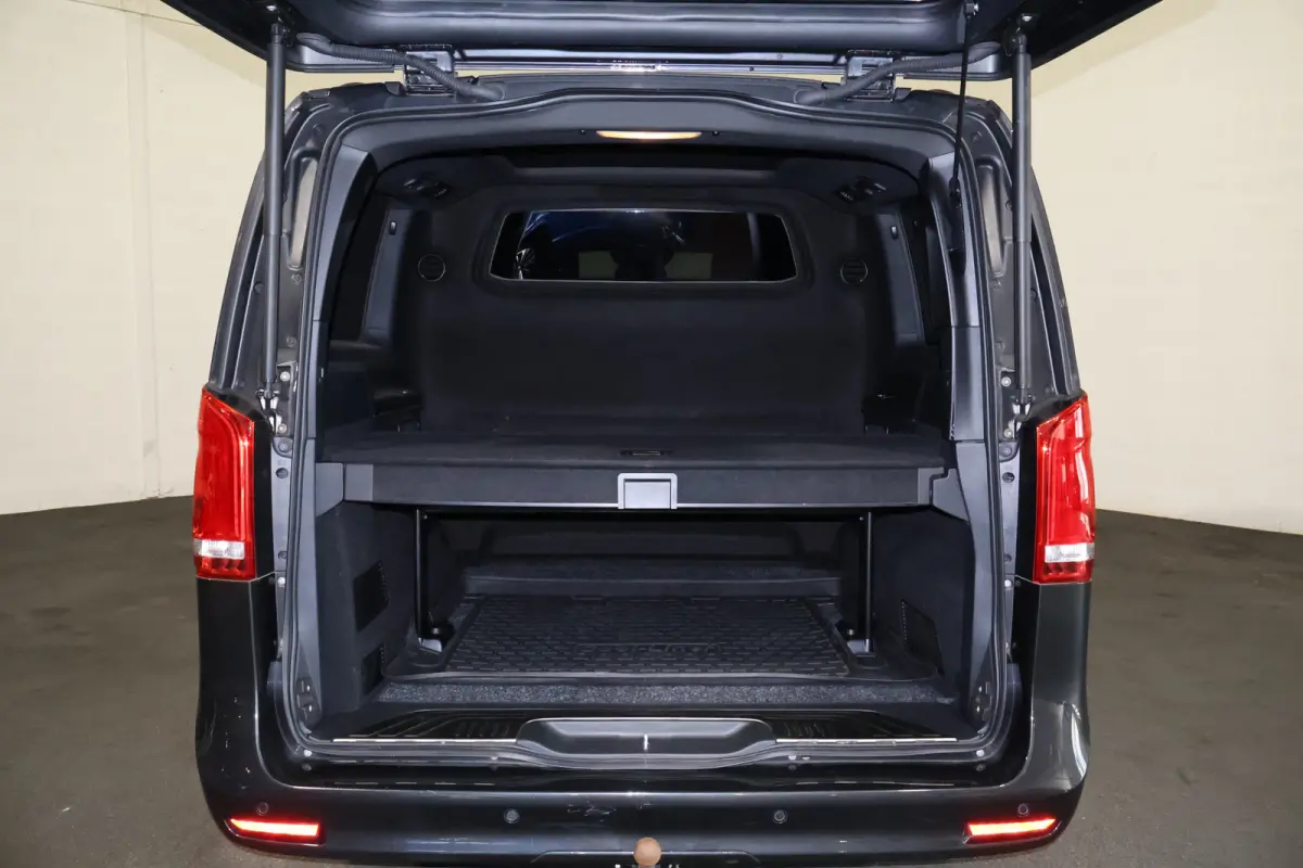 300d 4-MATIC Lang DC Avantgarde Edition AMG Burmester