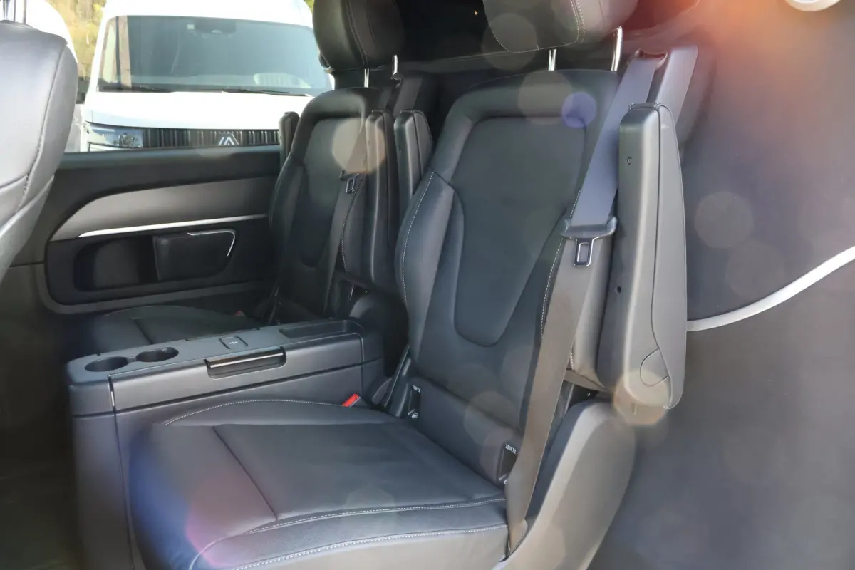 300d 4-MATIC Lang DC Avantgarde Edition AMG Burmester