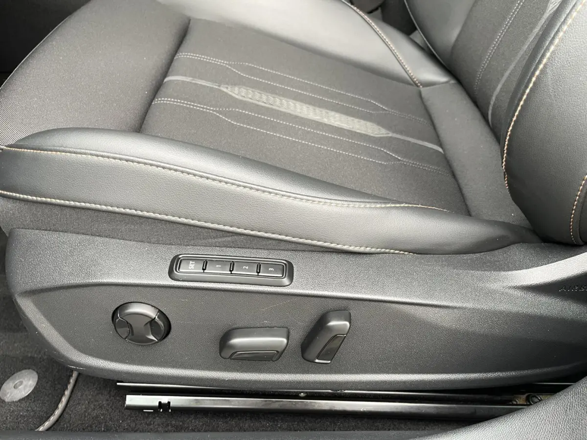 1.5 eTSI Business Edition Plus AUT. SPORT-STOELEN|SFEERVERLICHTING|CARPLAY|CAMERA|KEYLESS|DEALER ONDERHOUDEN|GARANTIE TOT DECEMBER 2027