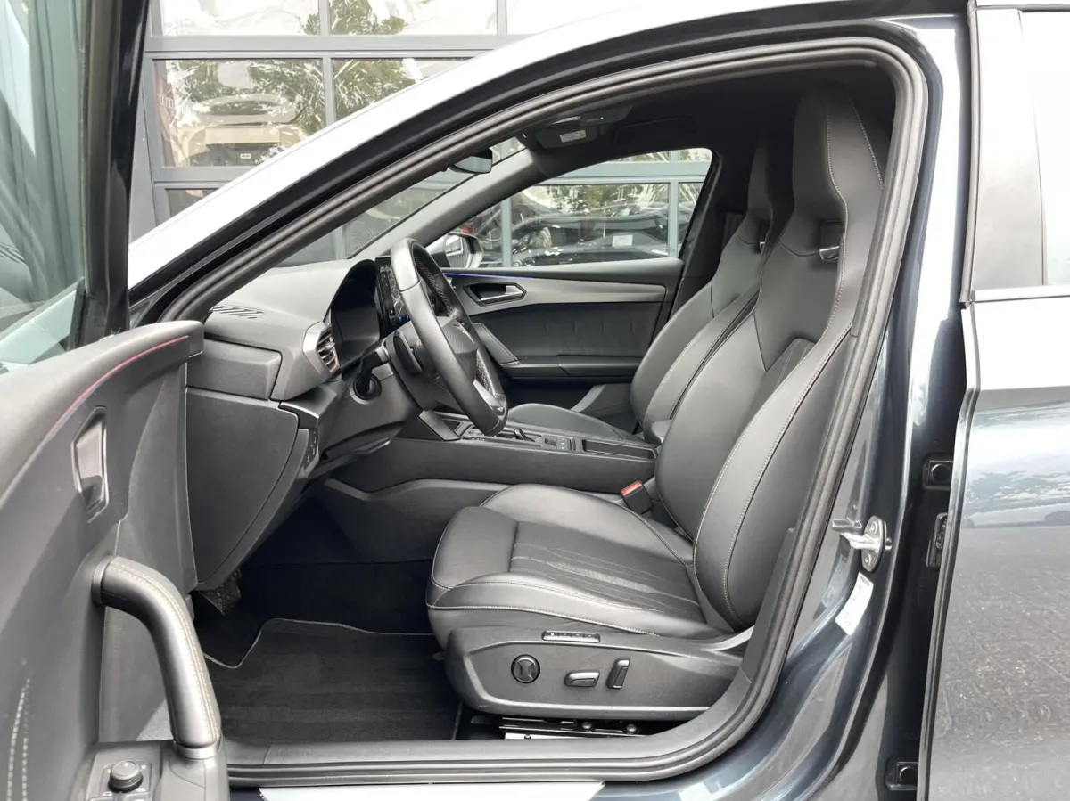 1.5 eTSI Business Edition Plus AUT. SPORT-STOELEN|SFEERVERLICHTING|CARPLAY|CAMERA|KEYLESS|DEALER ONDERHOUDEN|GARANTIE TOT DECEMBER 2027