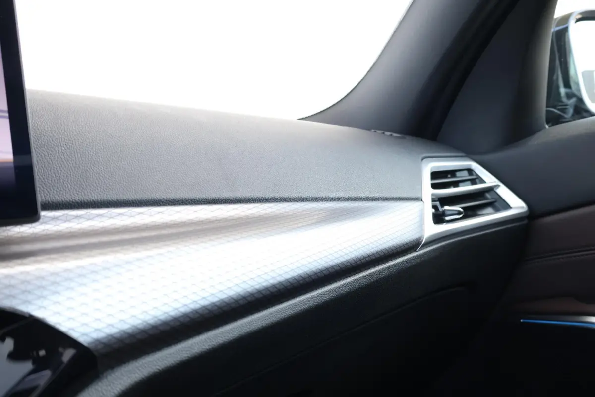 330e | SoH 100% | Sport Pakket Pro | Trekhaak | Verwarmde Voorstoelen | Adaptieve Led | Schuif/Kantel Dak | Achteruitrijcamera | Comforttoegang |