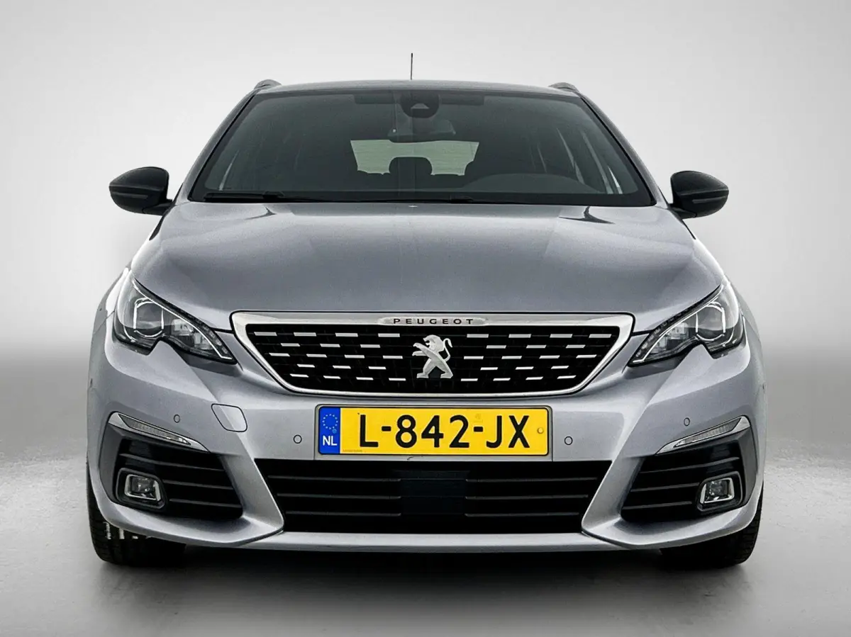 Blue Lease GT 130pk Automaat | Navigatie | Achteruitrijcamera | Full LED koplampen | Adaptieve Cruise Control | Keyless | Sportstoelen Leder/Alcantara verwarmd+massage | Climate Control | Pa