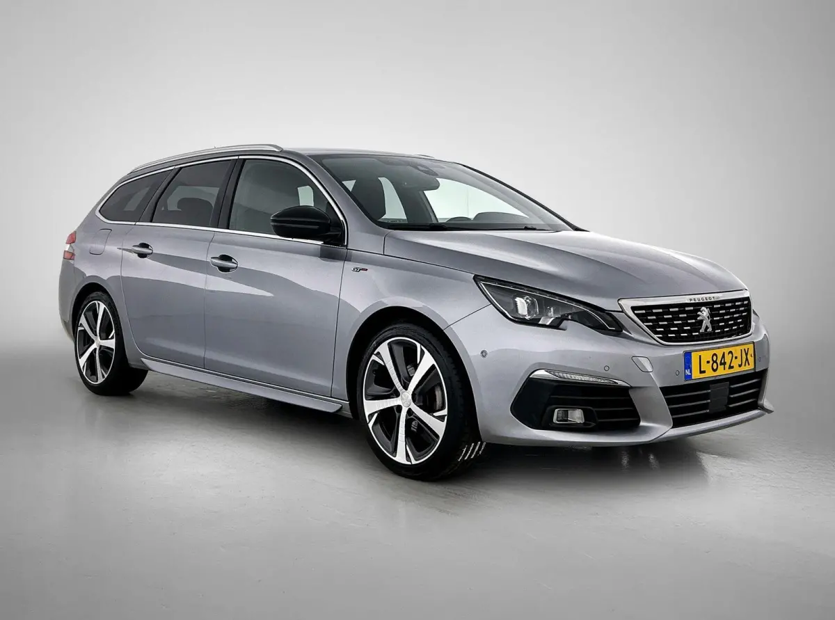 Blue Lease GT 130pk Automaat | Navigatie | Achteruitrijcamera | Full LED koplampen | Adaptieve Cruise Control | Keyless | Sportstoelen Leder/Alcantara verwarmd+massage | Climate Control | Pa
