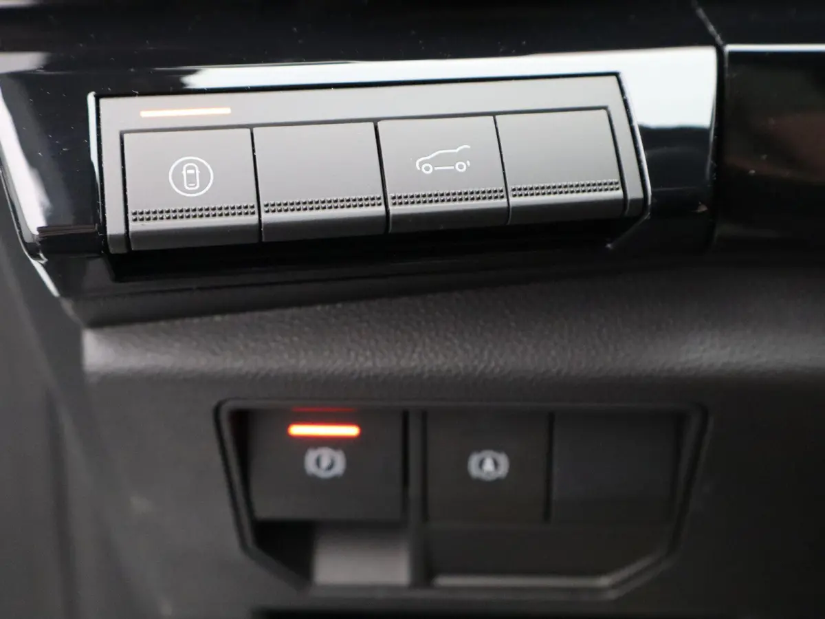 esprit Alpine Full Hybrid E-Tech 200 | Panoramadak | Head-Up Display | Matrix LED |