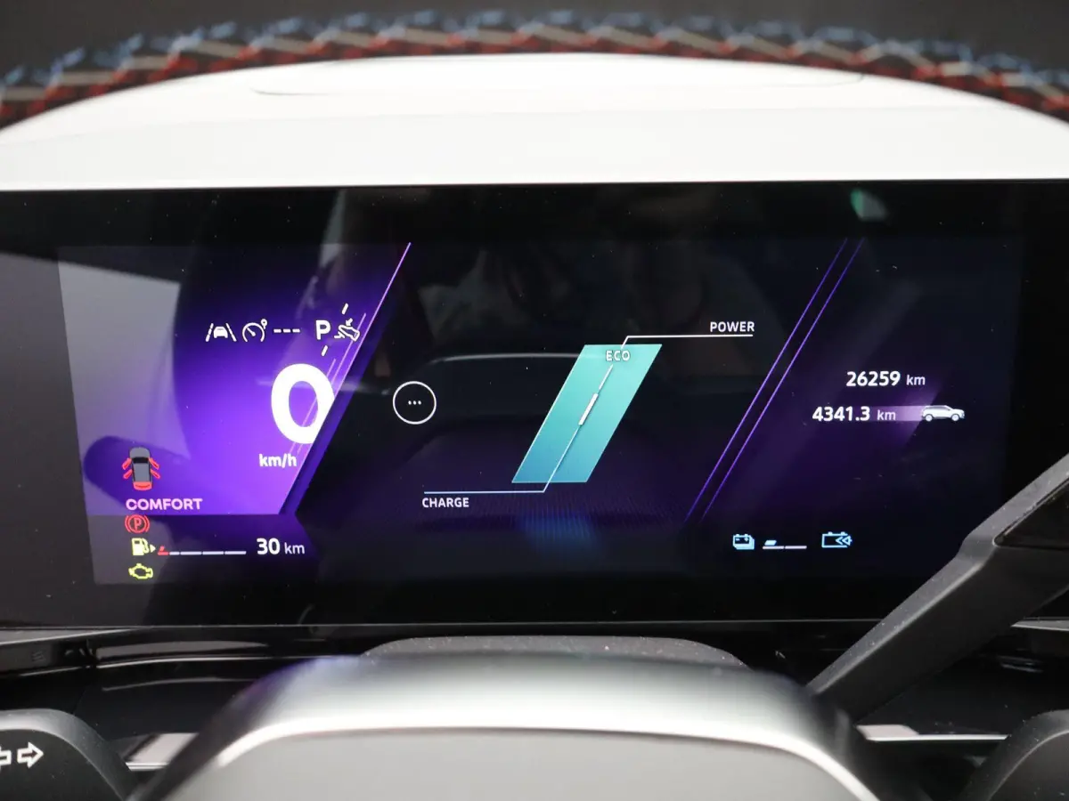 esprit Alpine Full Hybrid E-Tech 200 | Panoramadak | Head-Up Display | Matrix LED |