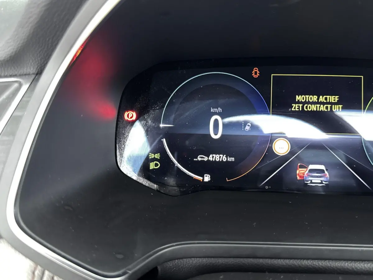 1.6 E-Tech Plug-in Hybrid 160 Initiale Paris | PANO | ACC | 360 Camera | BOSE | Stoelverwarming | Lane Asisst | elektr. stoelverstelling | Apple Carplay/Android Auto | lichtmetalen velgen 18