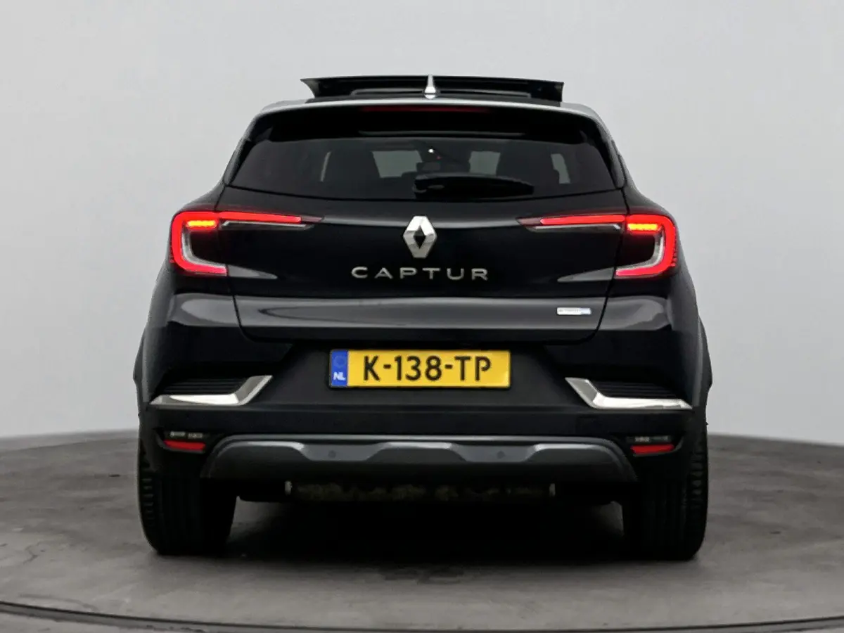 1.6 E-Tech Plug-in Hybrid 160 Initiale Paris | PANO | ACC | 360 Camera | BOSE | Stoelverwarming | Lane Asisst | elektr. stoelverstelling | Apple Carplay/Android Auto | lichtmetalen velgen 18