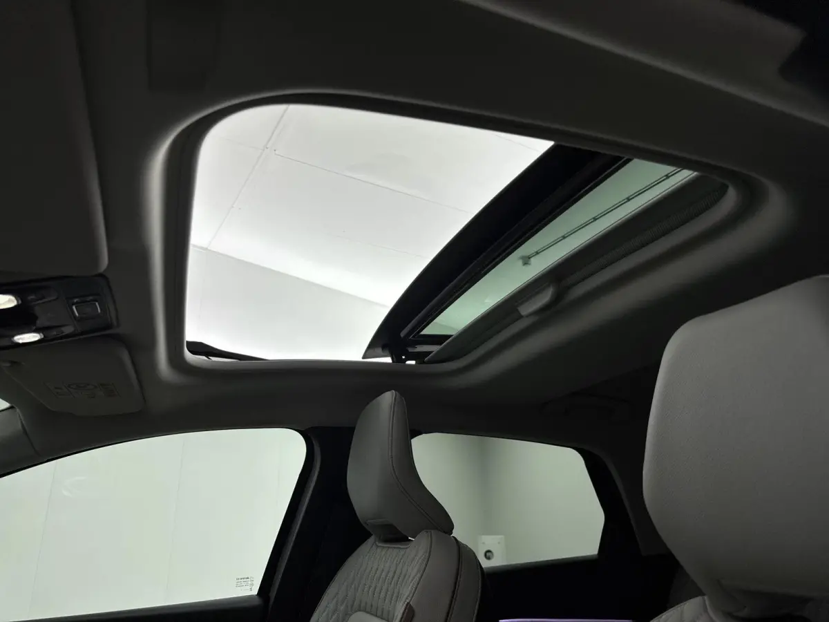 1.6 E-Tech Plug-in Hybrid 160 Initiale Paris | PANO | ACC | 360 Camera | BOSE | Stoelverwarming | Lane Asisst | elektr. stoelverstelling | Apple Carplay/Android Auto | lichtmetalen velgen 18