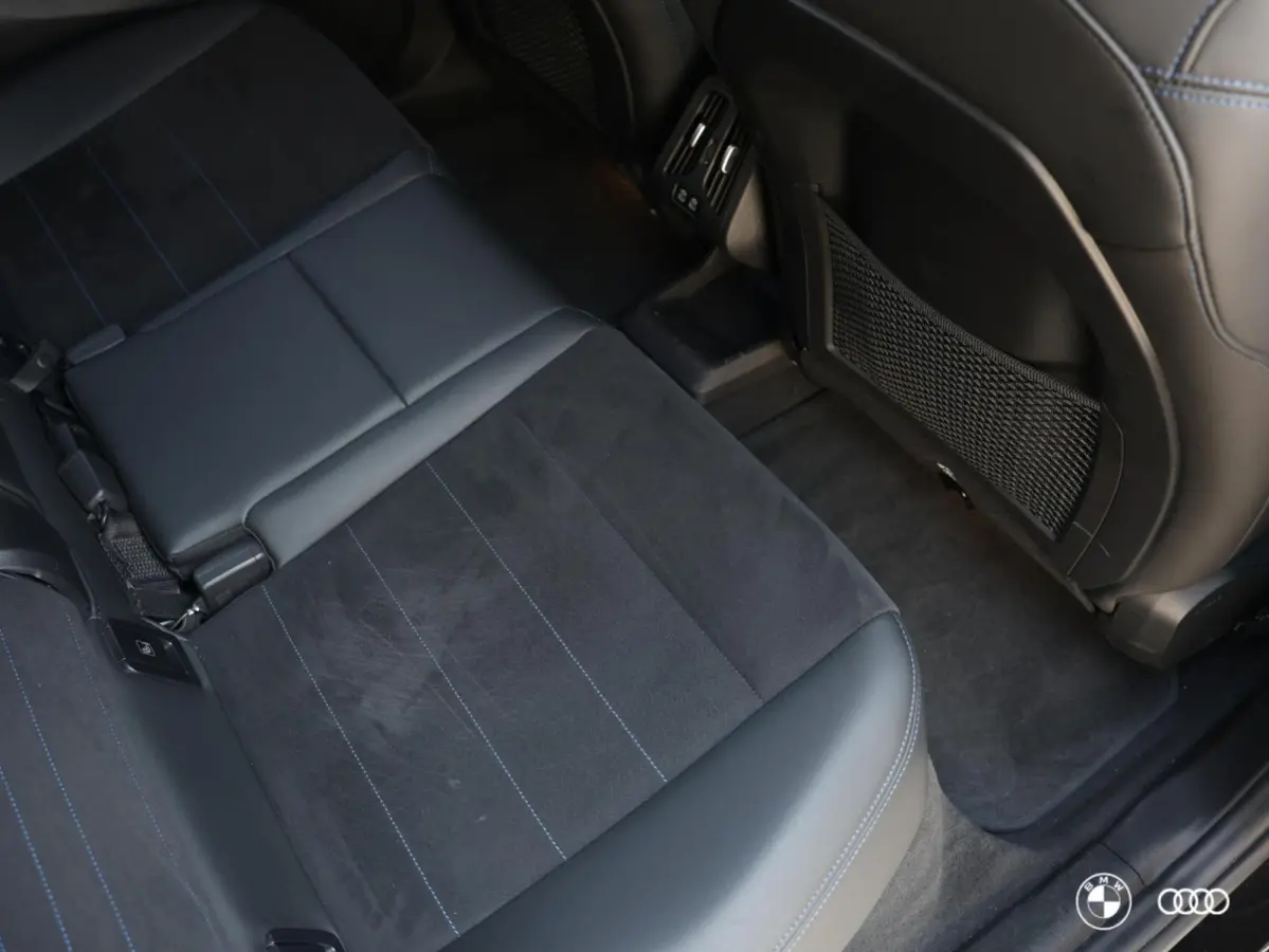 xDrive30 67 kWh M SPORT / KEYLESS ENTRY-START / 19" / AUT DIM SPIEGELS / DRAADLOOS LADEN TEL