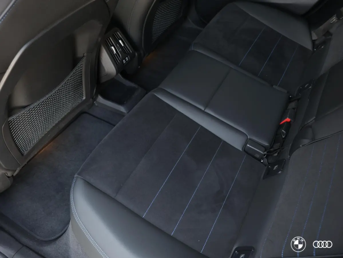xDrive30 67 kWh M SPORT / KEYLESS ENTRY-START / 19" / AUT DIM SPIEGELS / DRAADLOOS LADEN TEL