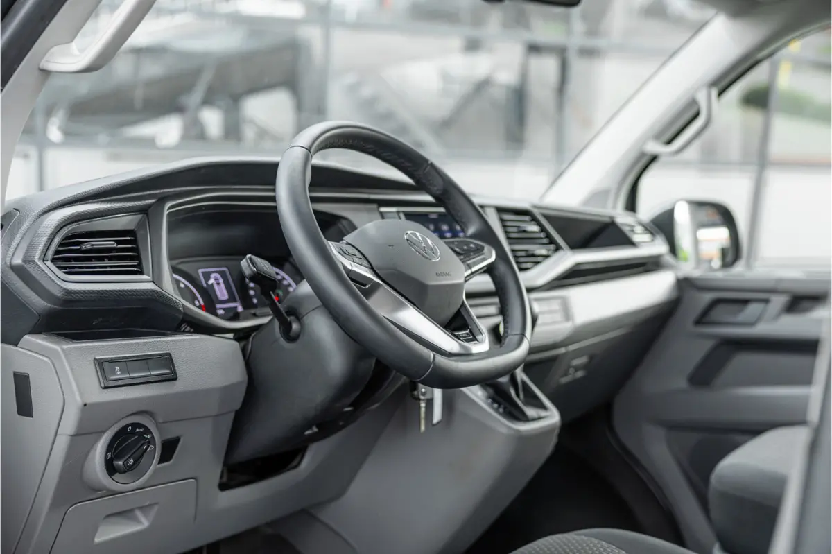 T6.1 2.0 TDI L2H1 DC 4Motion | Dubbel cabine | 5-zitter | Bi-Xenon | CarPlay | Camera | Navigatie | MF Stuur | Trekhaak | DAB | Cruise control