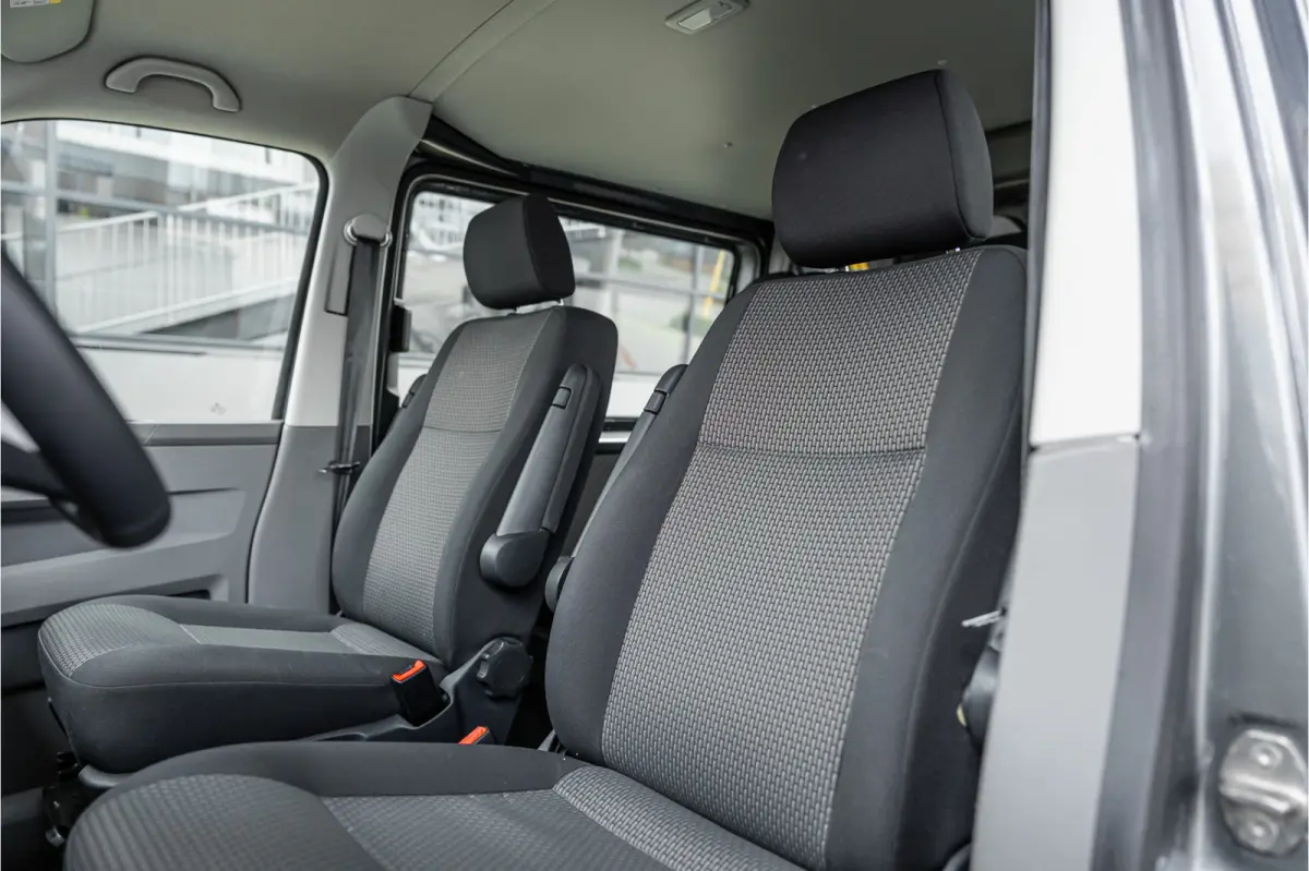 T6.1 2.0 TDI L2H1 DC 4Motion | Dubbel cabine | 5-zitter | Bi-Xenon | CarPlay | Camera | Navigatie | MF Stuur | Trekhaak | DAB | Cruise control