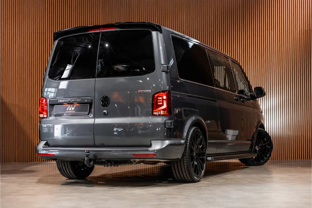 T6.1 2.0 TDI L2H1 DC 4Motion | Dubbel cabine | 5-zitter | Bi-Xenon | CarPlay | Camera | Navigatie | MF Stuur | Trekhaak | DAB | Cruise control