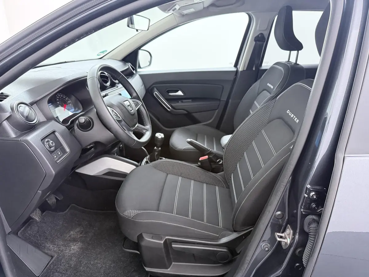 TCe 100 Bi-Fuel Prestige | LPG | 360 Camera | Navigatie | Apple CarPlay |
