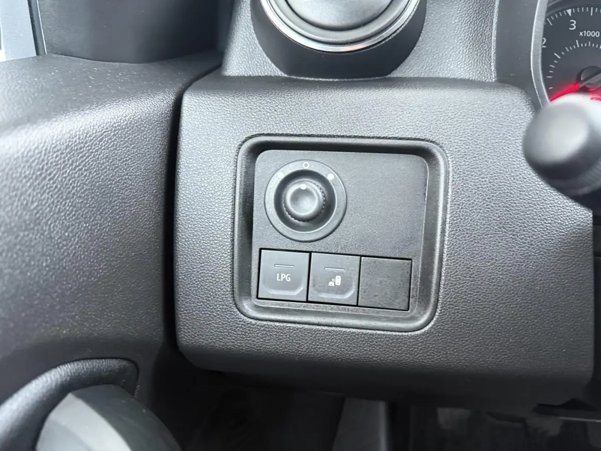 TCe 100 Bi-Fuel Prestige | LPG | 360 Camera | Navigatie | Apple CarPlay |