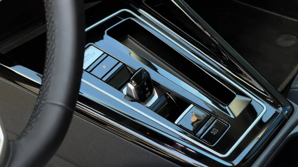 1.5 eHybrid Life Edition | ErgoActive Massage | Leder / Alcantara | Camera