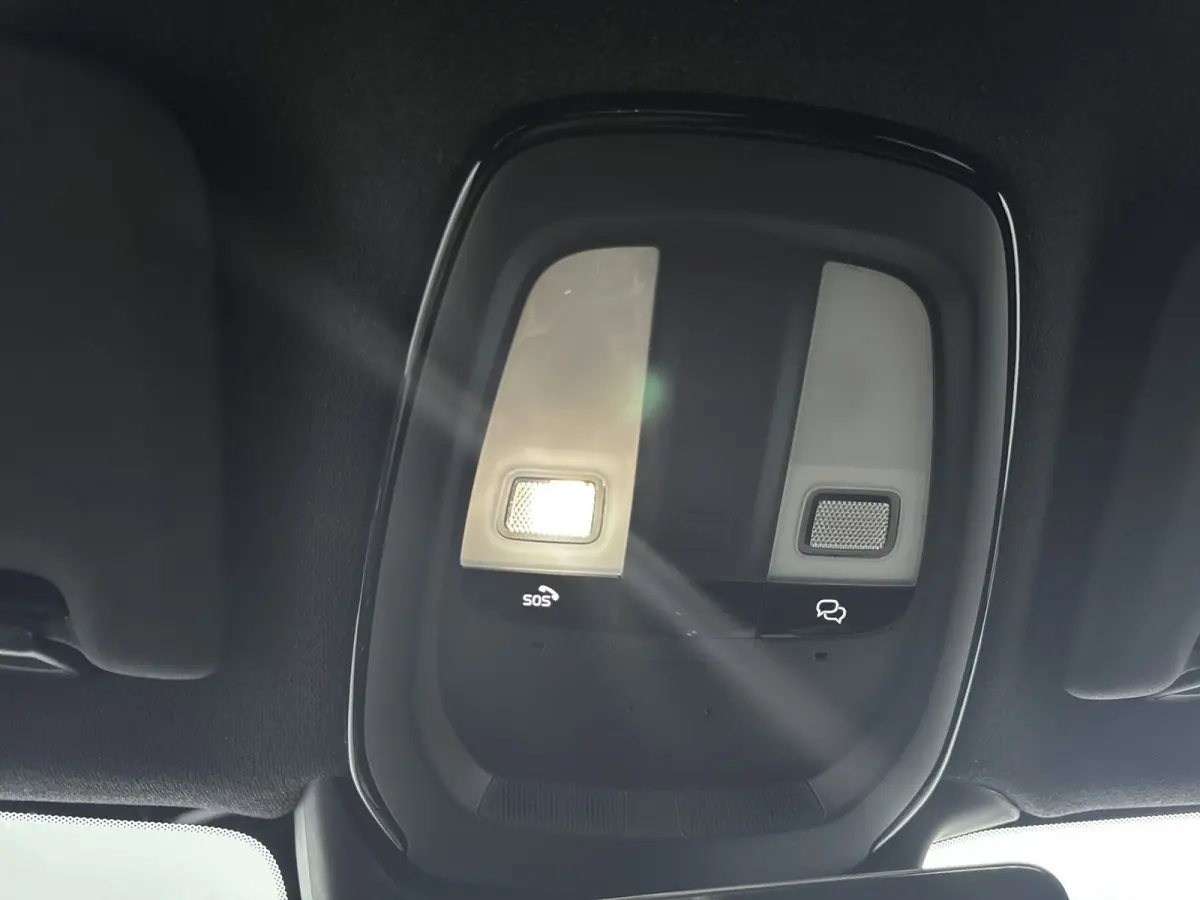 Single Motor Plus Black Edition Europa 70 kWh | Achterbank verwarmd | Achteruitrijcamera | Apple Carplay/Android Auto|telefoonintegratie premium
