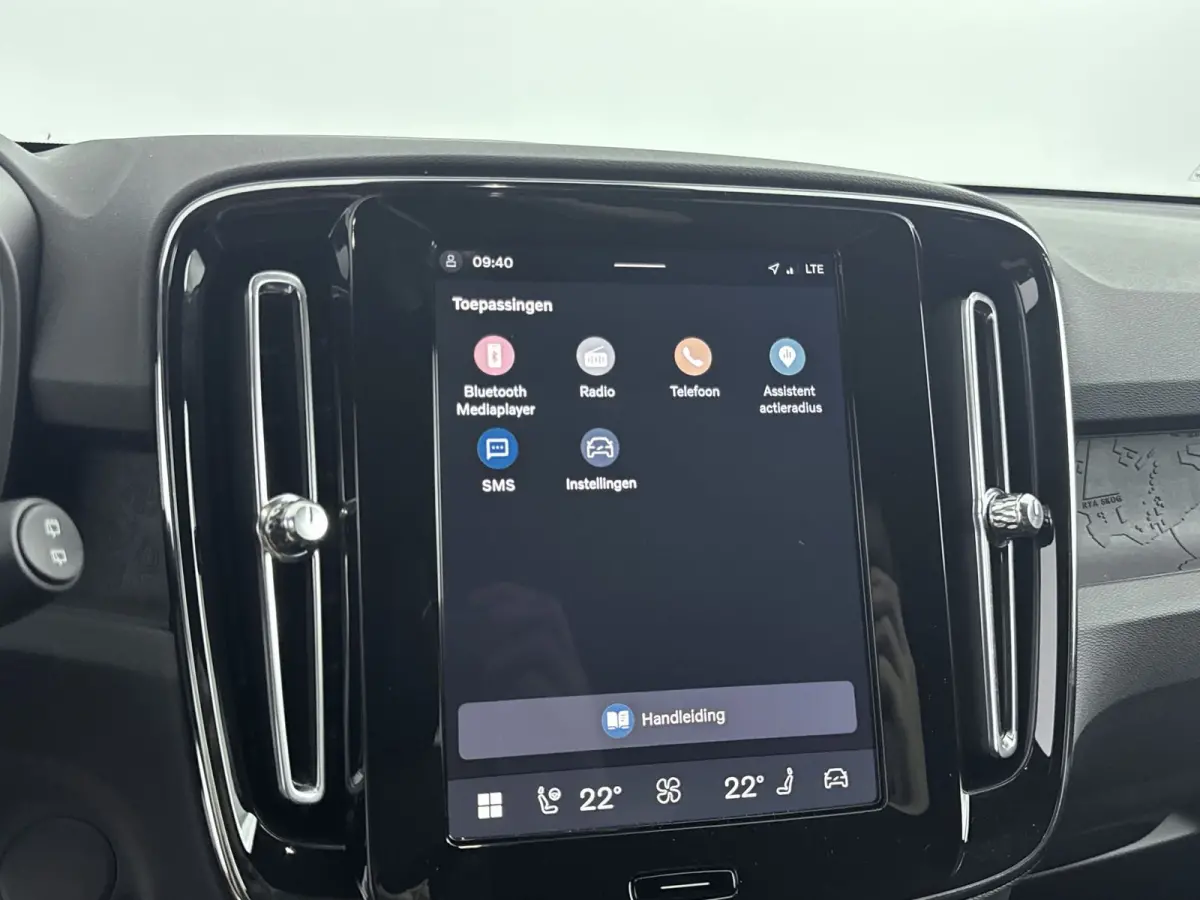 Single Motor Plus Black Edition Europa 70 kWh | Achterbank verwarmd | Achteruitrijcamera | Apple Carplay/Android Auto|telefoonintegratie premium