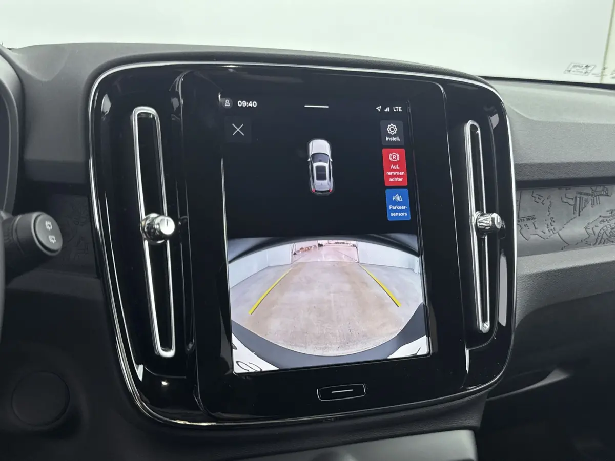 Single Motor Plus Black Edition Europa 70 kWh | Achterbank verwarmd | Achteruitrijcamera | Apple Carplay/Android Auto|telefoonintegratie premium