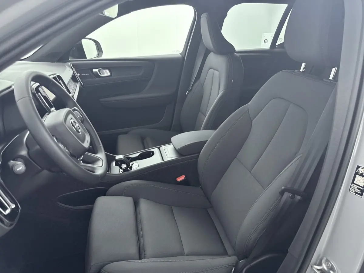 Single Motor Plus Black Edition Europa 70 kWh | Achterbank verwarmd | Achteruitrijcamera | Apple Carplay/Android Auto|telefoonintegratie premium