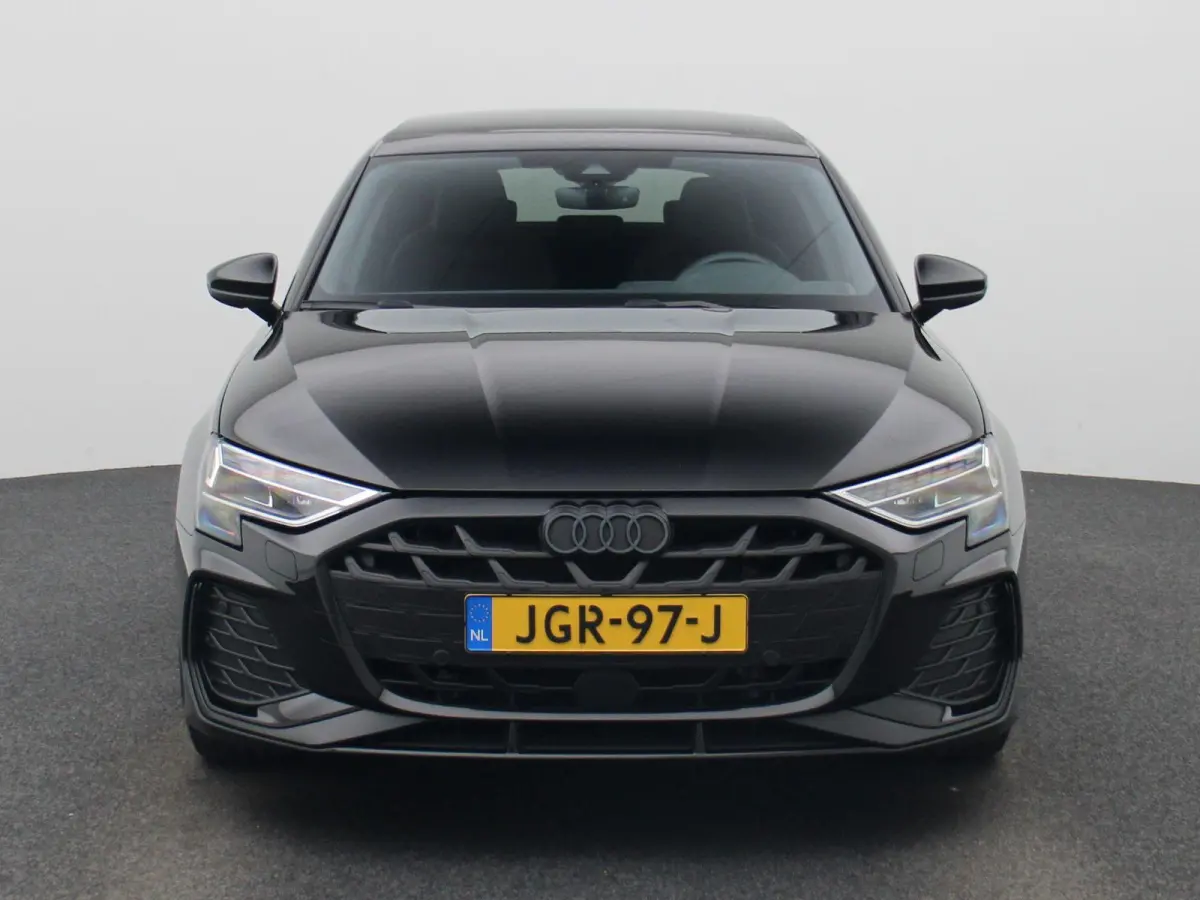 40 TFSI e S edition 204 PK l Demo l Adaptive cruise control l Panoramadak l Achteruitrijcamera l Navigatie l Stoelverwarming l Apple Carplay / Android Auto l Audi virtual cockpit plus l Opti
