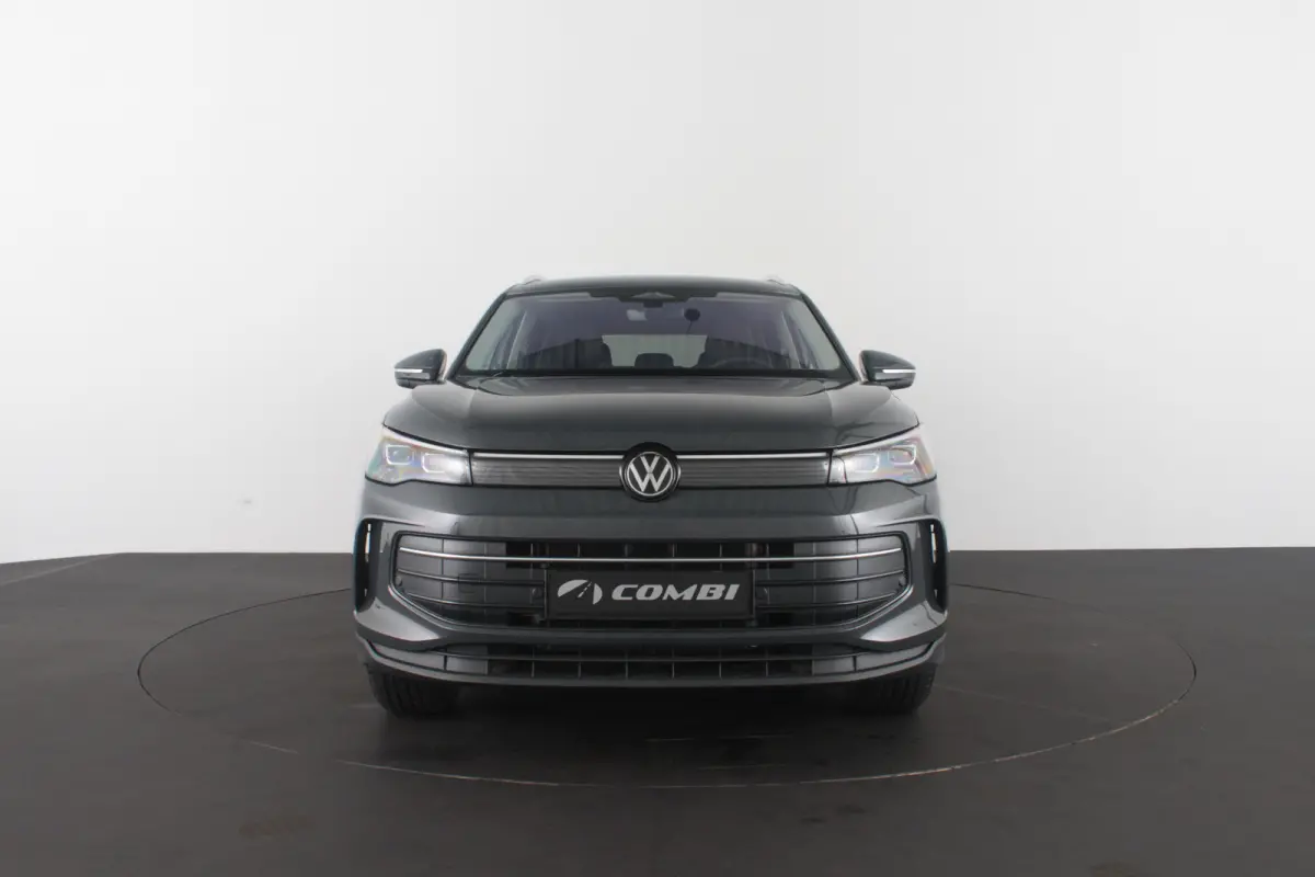 1.5 TSI eHybrid Life Edition (nieuw) Dolphin Gray/18inch/IQ/Design-pakket/Winterpakket Plus...